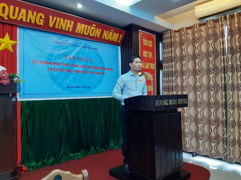 Lop_boi_duong_kien_thuc_phap_luat_va_ky_nang_hanh_chinh_cho_chuc_sac__chuc_viec_dao_Cao_Dai_tai_tinh_Binh_Dinh