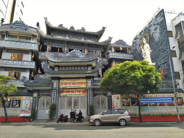 cac-co-so-ton-giao-o-tphcm-thuc-hien-nghiem-chong-dich-covid-19