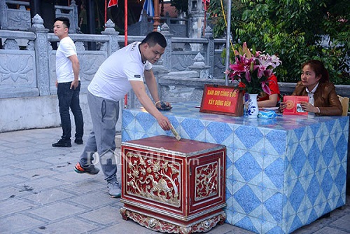 quan-chat-tien-cong-duc