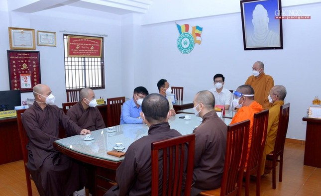 lanh-dao-ban-ton-giao-chinh-phu-tham-va-lam-viec-voi-dai-dien-hoi-dong-tri-su-giao-hoi-phat-giao-viet-nam-tai-thanh-pho-ho-chi-minh