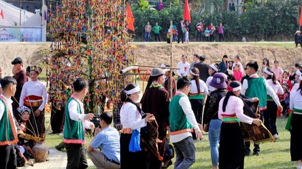 le-tuc-kin-chieng-booc-may-di-san-van-hoa-phi-vat-the-quoc-gia-doc-dao