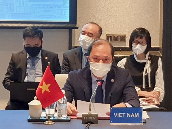 hoi-nghi-quan-chuc-cao-cap-asean-trung-quoc-ve-thuc-hien-tuyen-bo-ve-ung-xu-cua-cac-ben-o-bien-dong-doc-lan-thu-19