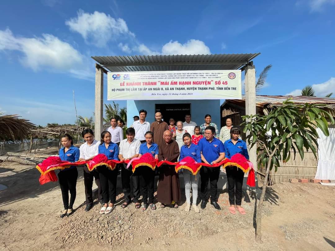 nhieu-cong-trinh-chao-mung-dai-hoi-phat-giao-va-ky-niem-40-nam-thanh-lap-giao-hoi-phat-giao-viet-nam-tai-tinh-ben-tre