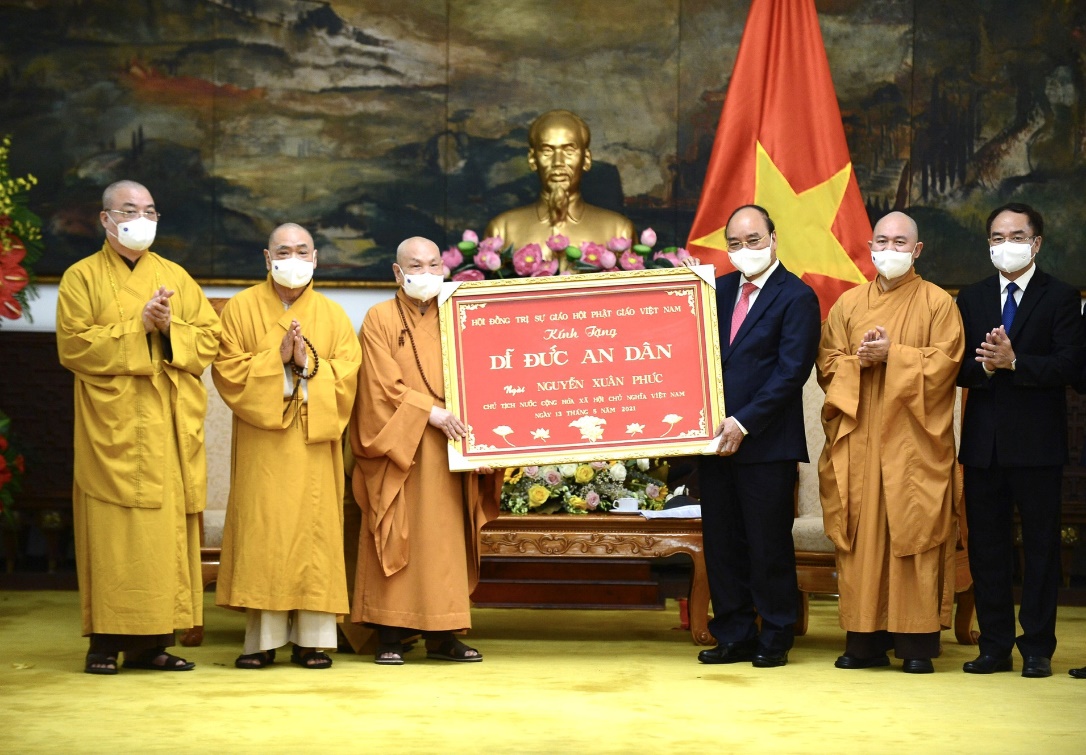 chu-tich-nuoc-nguyen-xuan-phuc-gap-mat-doan-dai-bieu-giao-hoi-phat-giao-viet-nam