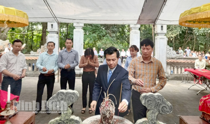 le-hoi-van-hoa-truyen-thong-den-thuong-thai-son