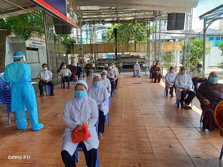 tien-giang-cac-to-chuc-ton-giao-tiem-vac-xin-phong-chong-dich-covid-19