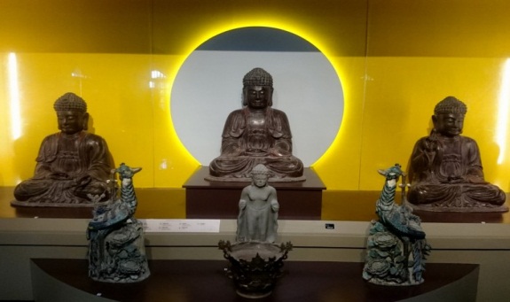 doi-net-ve-bao-tang-van-hoa-phat-giao-da-nang