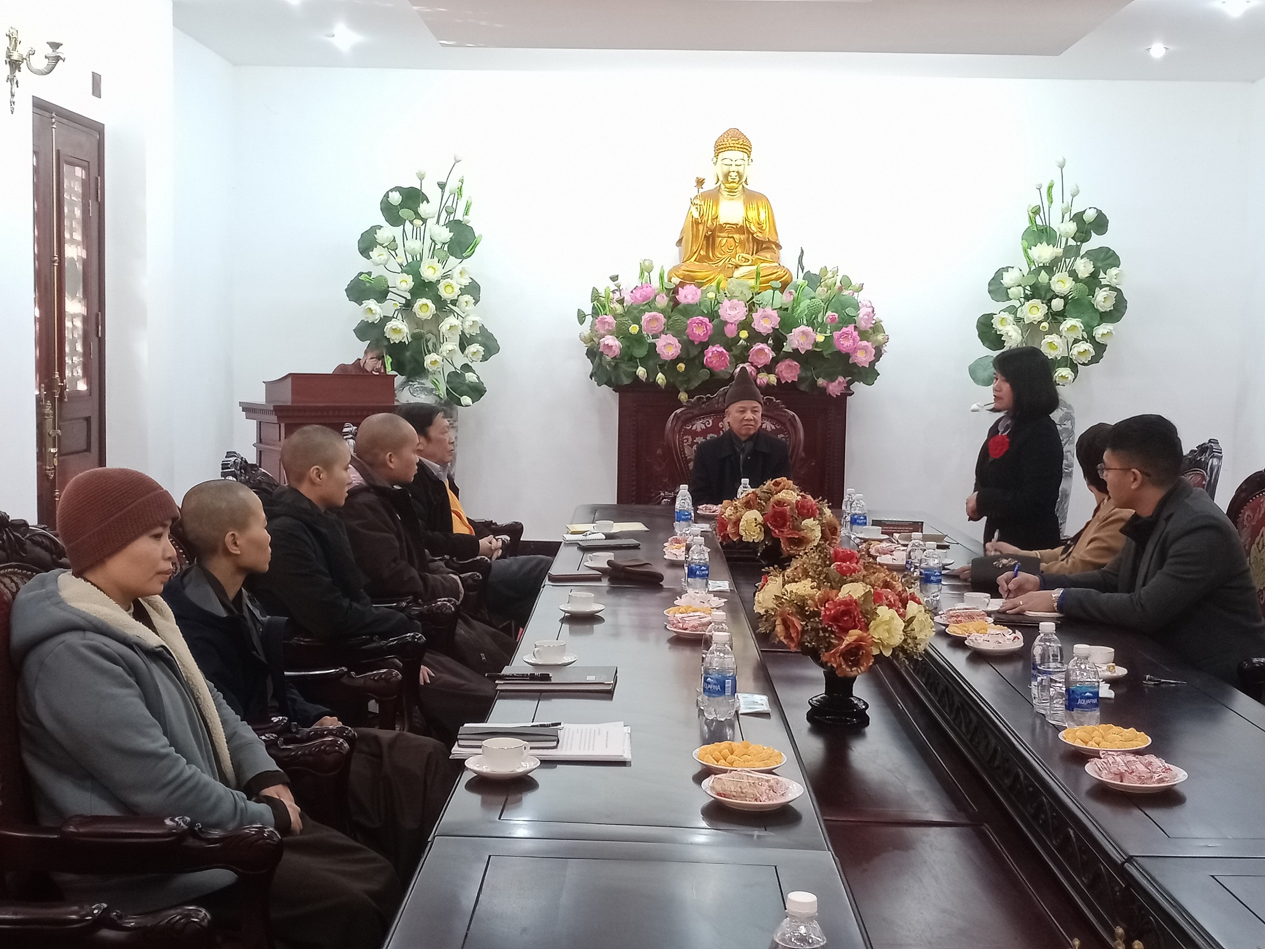 ban-ton-giao-chinh-phu-chuyen-giao-tap-bai-giang-mon-hoc-lich-su-viet-nam-va-phap-luat-viet-nam-cho-cac-co-so-dao-tao-ton-giao-tai-ha-noi