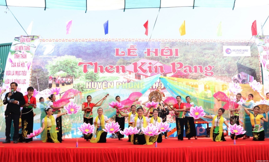 dac-sac-le-hoi-then-kin-pang-huyen-phong-tho-tinh-lai-chau