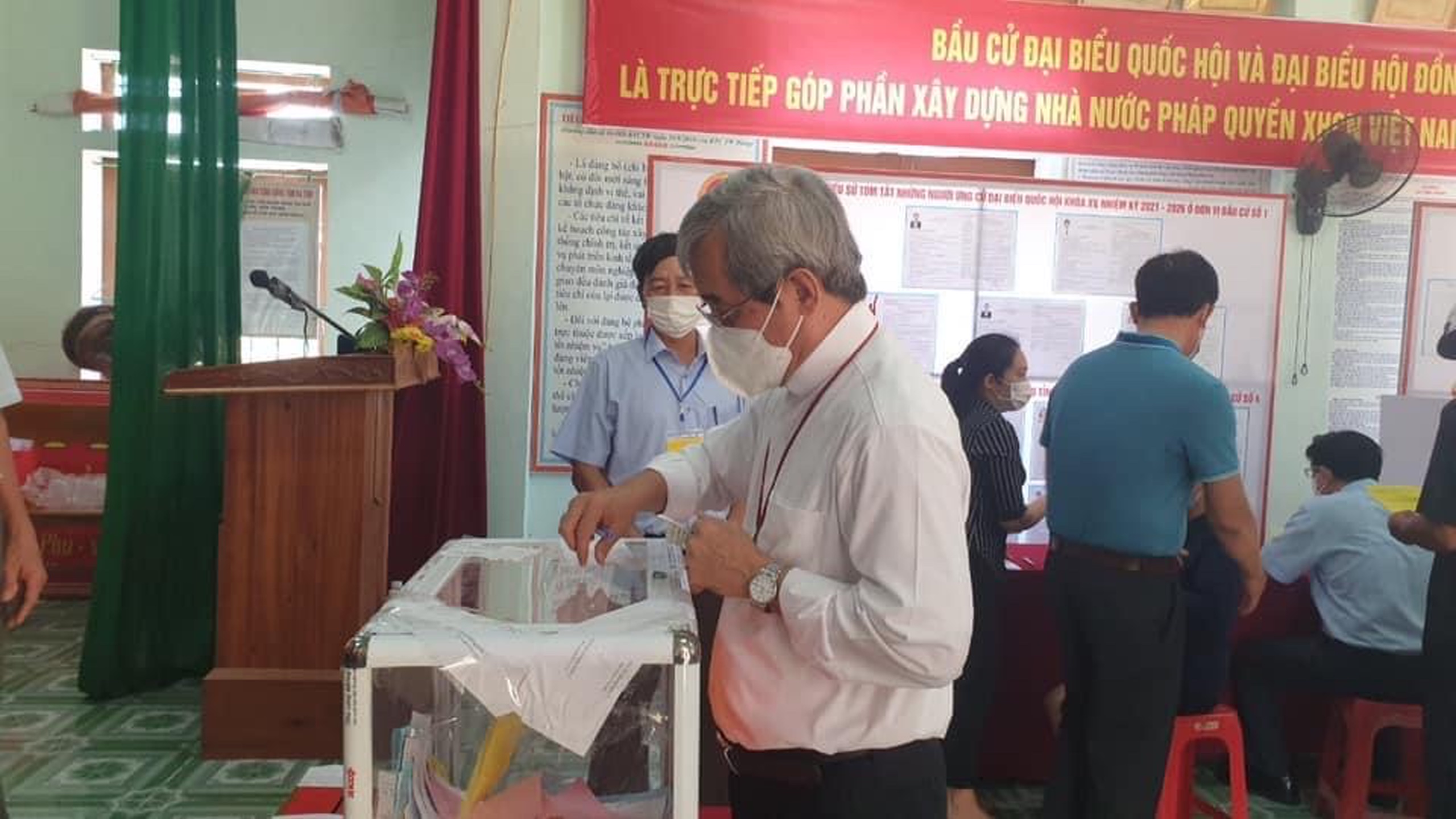 chuc-sac-ton-giao-va-dong-bao-cong-giao-ha-tinh-han-hoan-di-bau-cu-quoc-hoi-khoa-xv-va-hoi-dong-nhan-dan-cac-cap