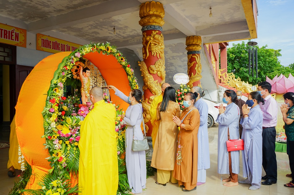 cac-ton-giao-o-quang-binh-chung-tay-dong-hanh-phong-chong-dich-covid-19