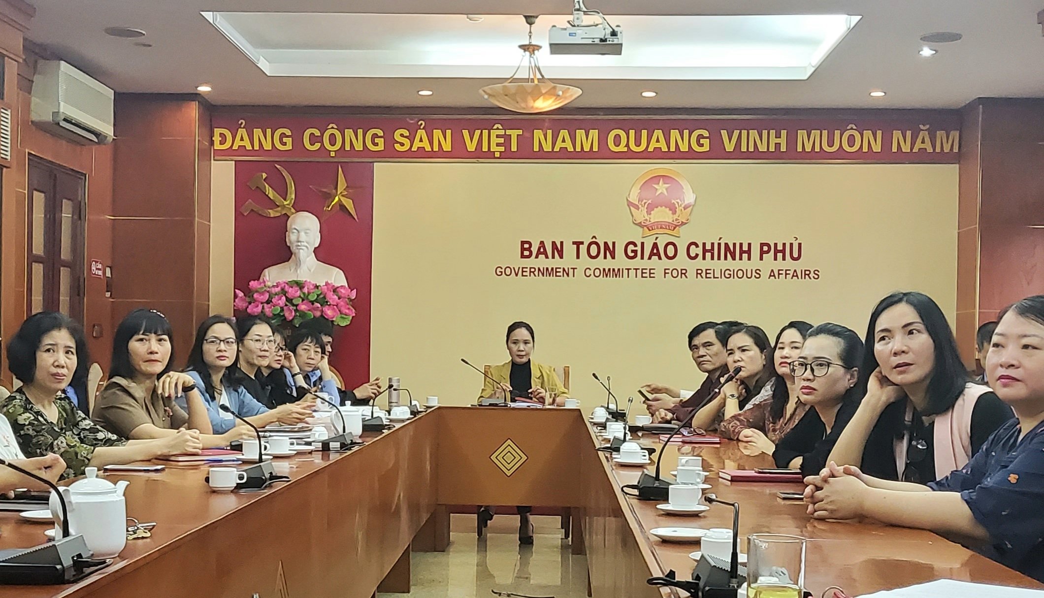 ban-ton-giao-chinh-phu-tham-du-hoi-nghi-nghien-cuu-hoc-tap-quan-triet-nghi-quyet-dai-hoi-xiii-cua-dang