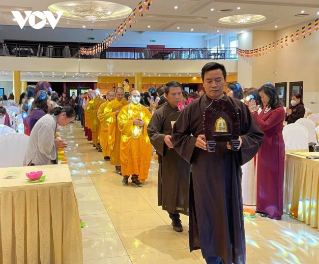 nguoi-viet-tai-sec-gin-giu-net-dep-van-hoa-truyen-thong-mua-vu-lan
