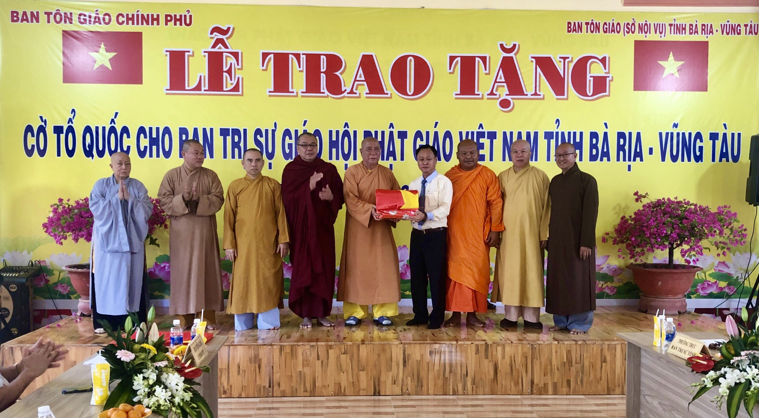 ban-ton-giao-chinh-phu-tang-500-co-to-quoc-cho-phat-giao-tinh-ba-ria-vung-tau
